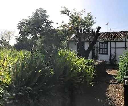 El Oasis בית הארחה